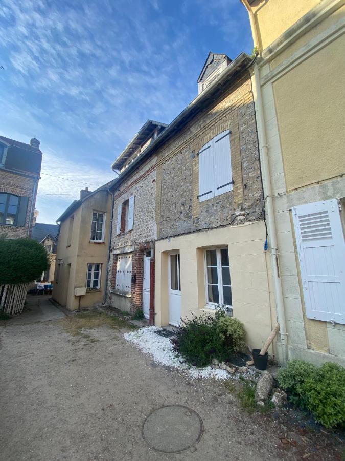 Charmante Maison Au Coeur De 빌레르빌 외부 사진